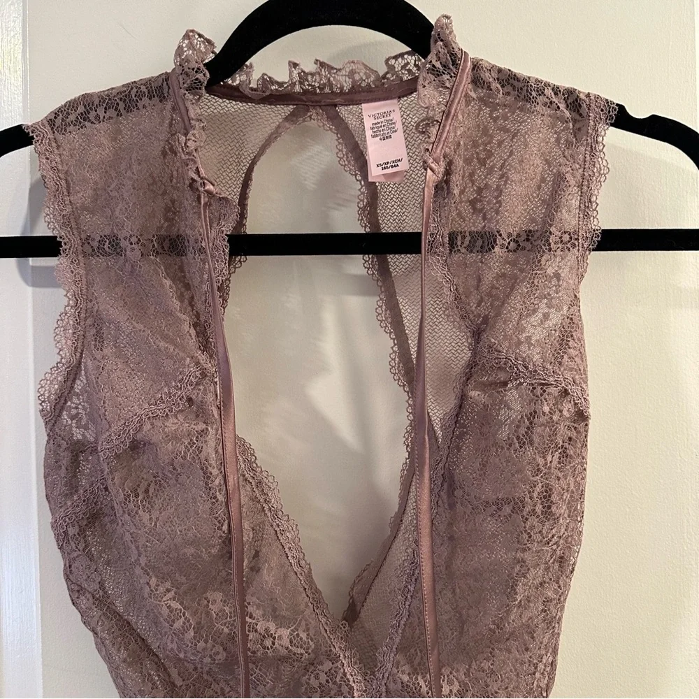 Victoria's Secret One Piece Lingerie Lace Teddy Bodysuit in Mauve